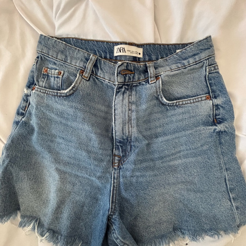 Zara Women's Light Blue Jean Shorts